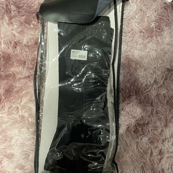 Auken black sued Half Chaps- MEDIUM - Picture 4 of 7